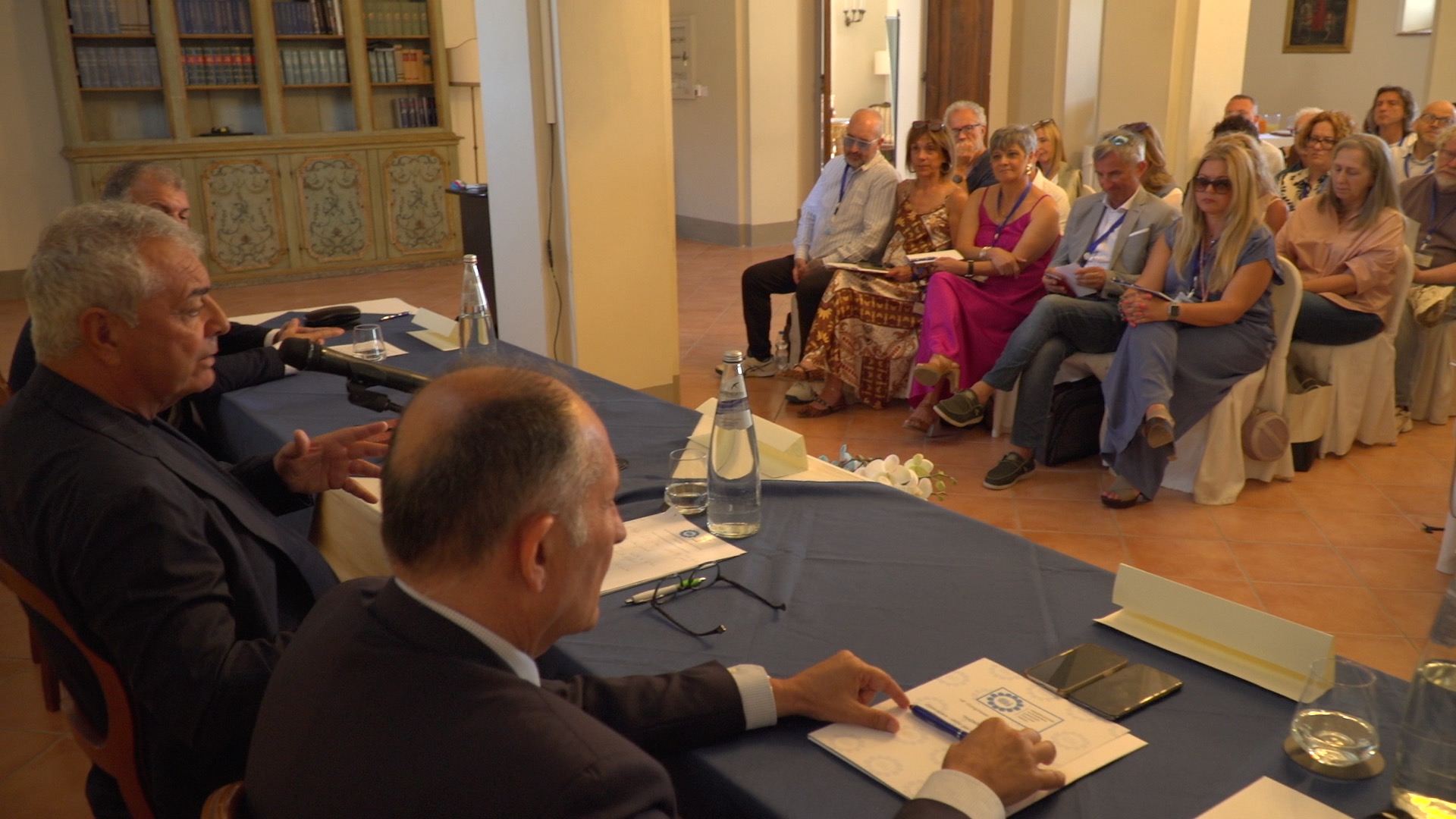 SILEONI AL CONGRESSO FABI SIENA TRA RISIKO BANCARIO E CONTRATTO NAZIONALE