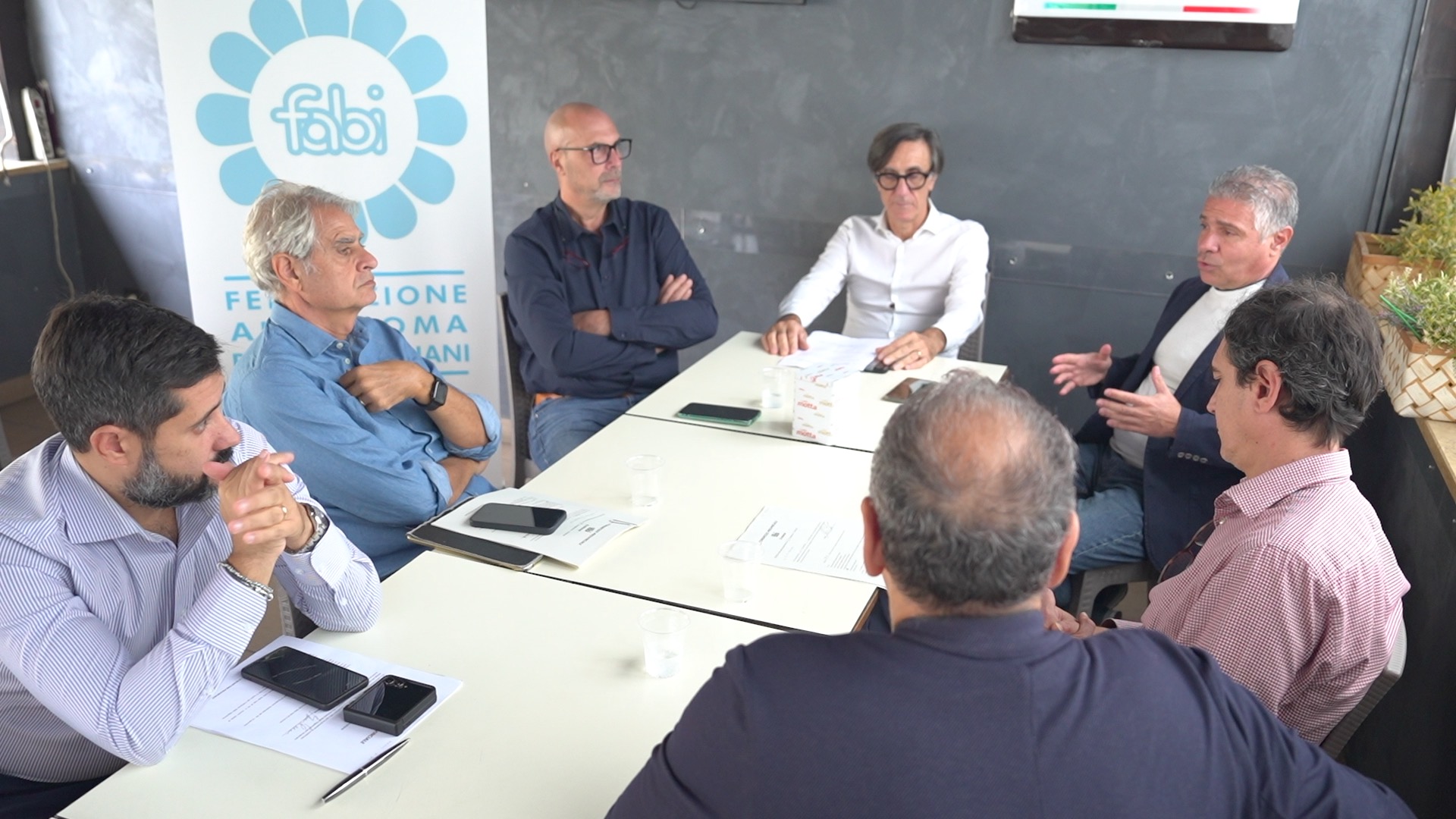 FABI CROTONE, IL FUTURO DELLE BANCHE E LA TUTELA DEL LAVORO