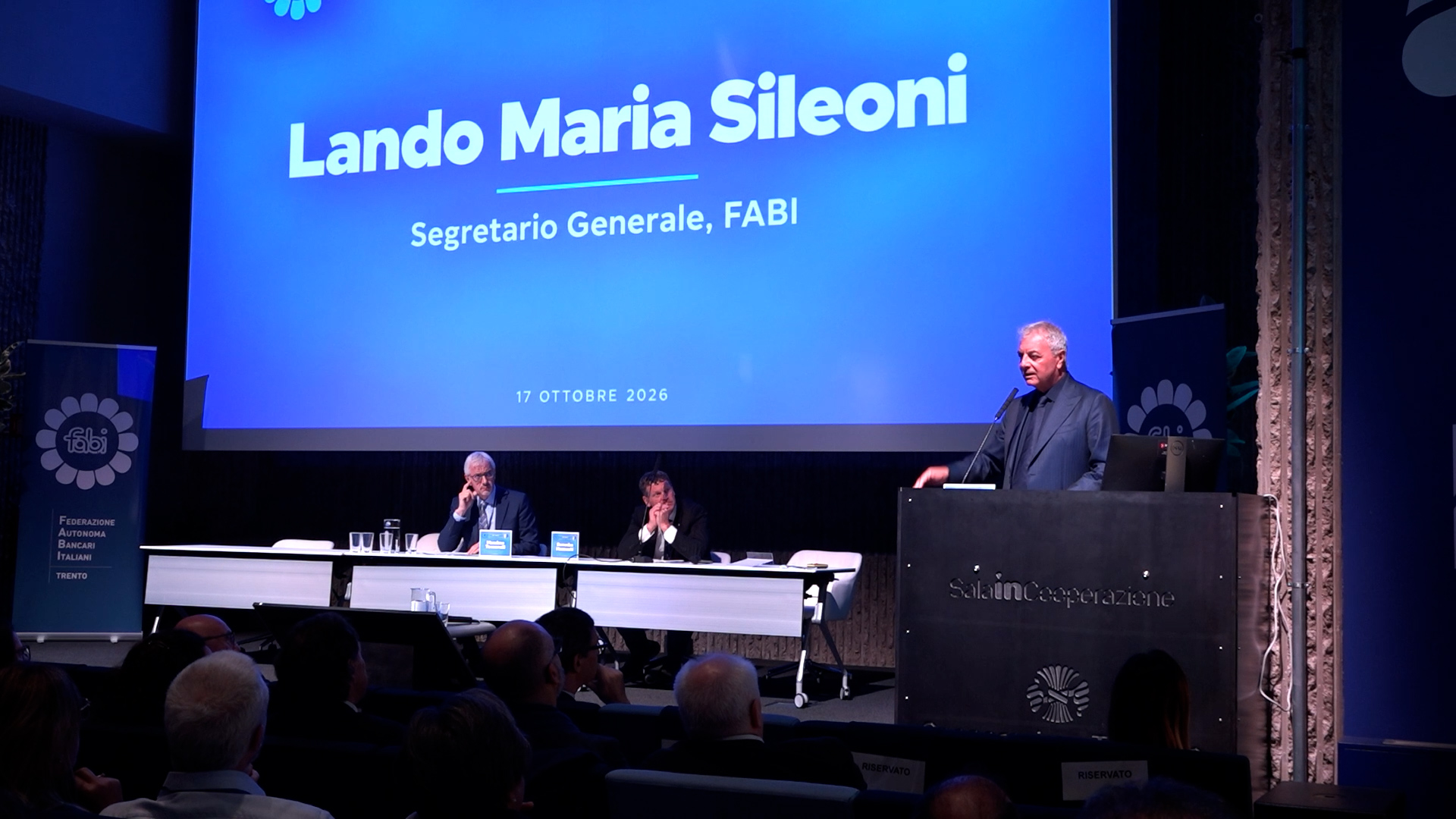 IL FUTURO DELLE BANCHE PASSA DALLE PERSONE: LA SFIDA DELLA FABI A TRENTO