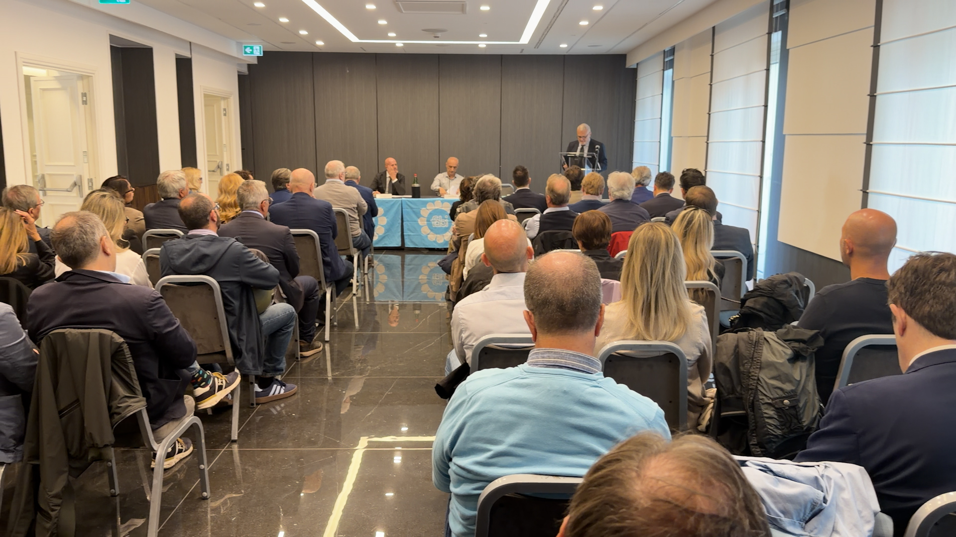 FABI NAPOLI: «LE BANCHE CAMBIANO, I DIRITTI NON POSSONO ARRETRARE»