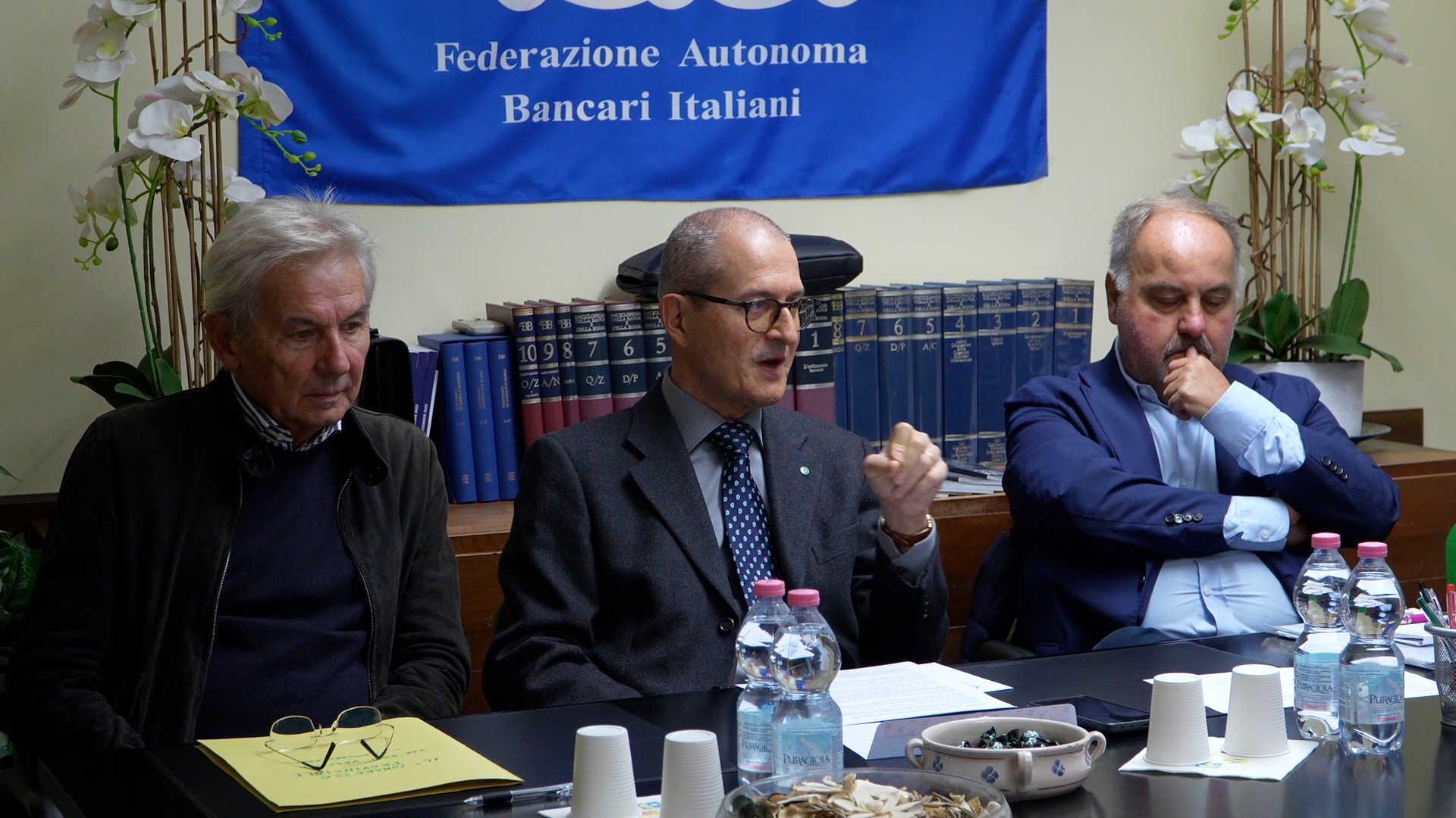 VERCELLI: IL CREDITO TORNI A MISURARSI CON L'ECONOMIA REALE, NO AI MODELLI DELLE BANCHE-PRODOTTO